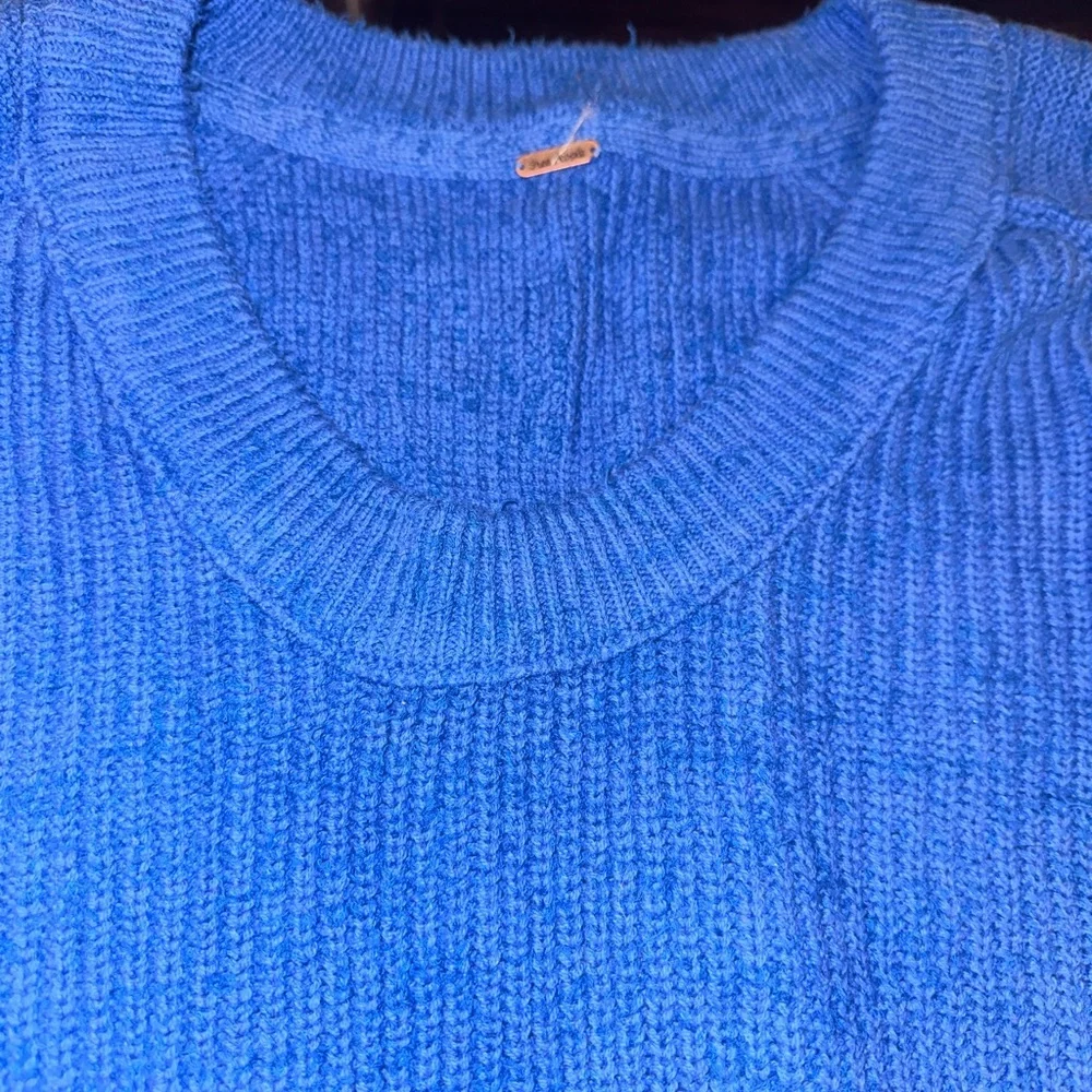 Women’s Free People Blue Sweater - Picture 4 of 8